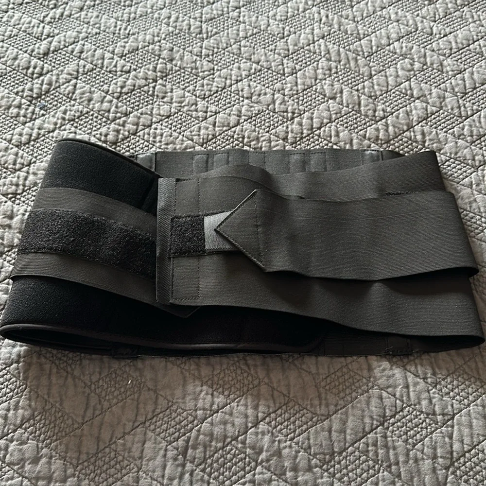 CURAD BACK SUPPORT - Picture 4 of 5